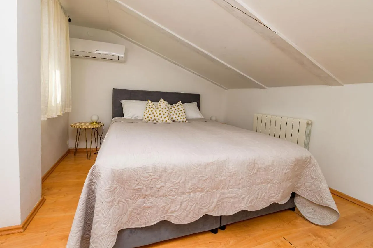 House Rosa Apartment Mali Losinj
