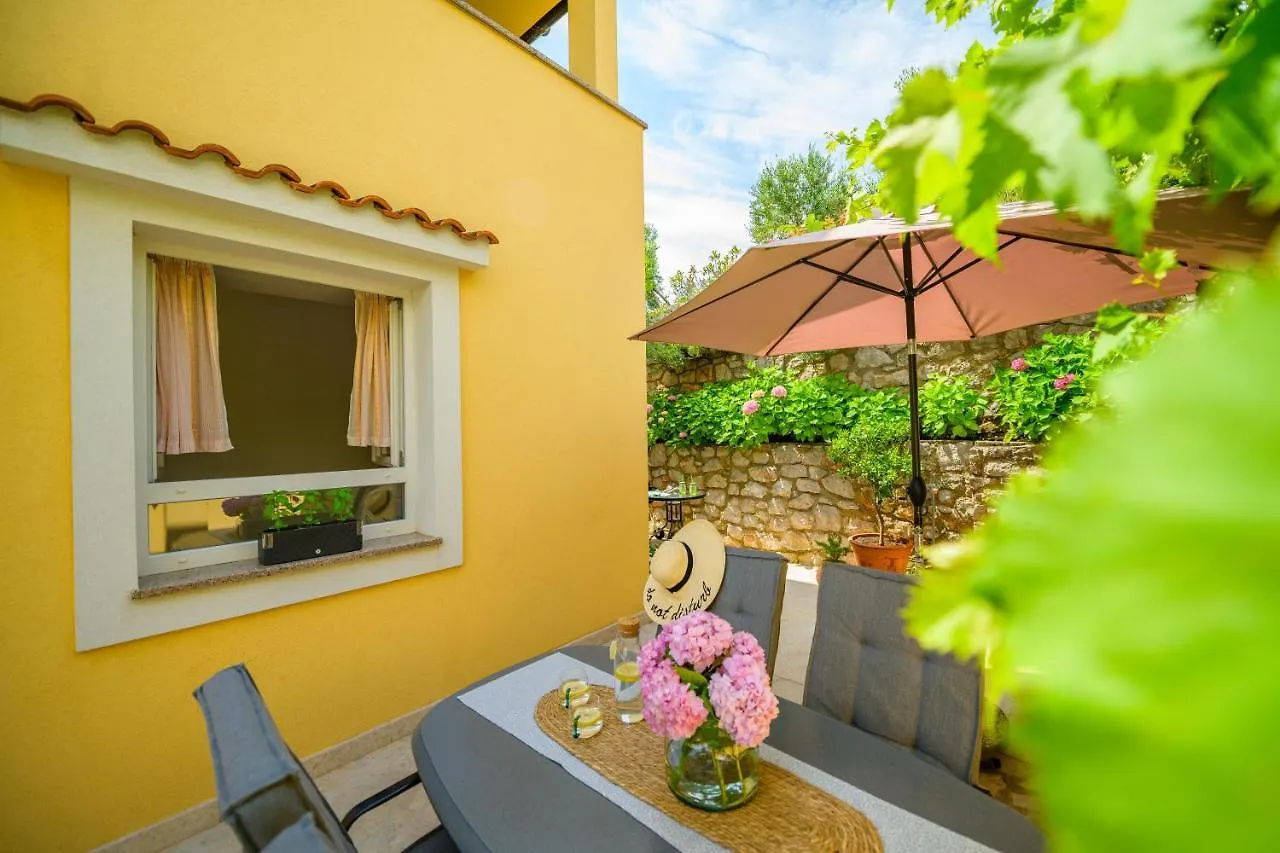 House Rosa Apartment Mali Losinj 0*,  Croatia