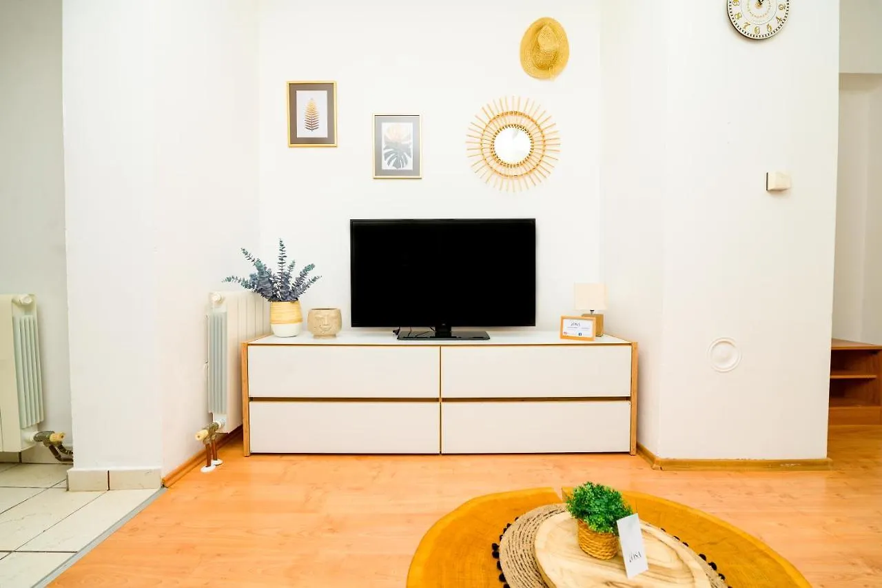 דירות מאלי לוסיניי House Rosa 0*,